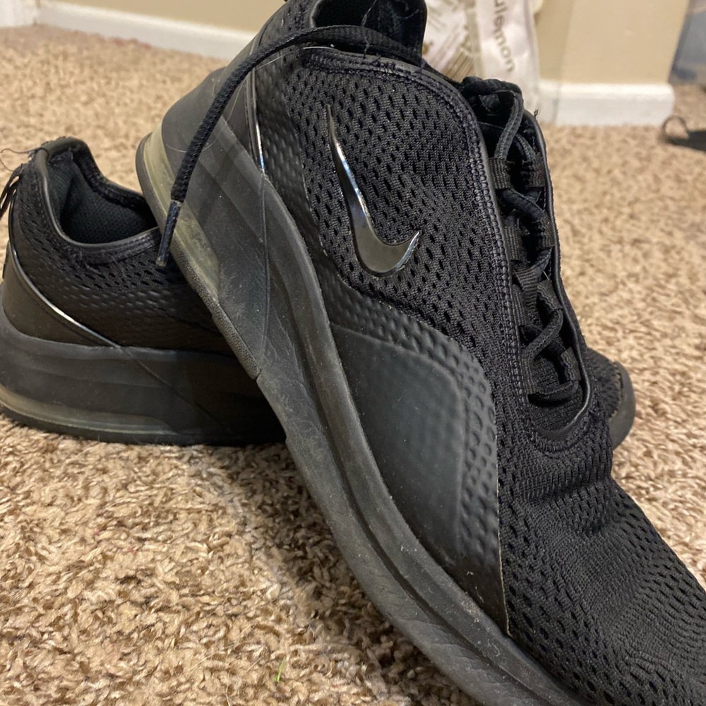 Nike Black Running Shoes // Condition: good